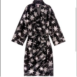 Victoria’s Secret Runway Limited Edition Robe NWOT/Tie Not Included